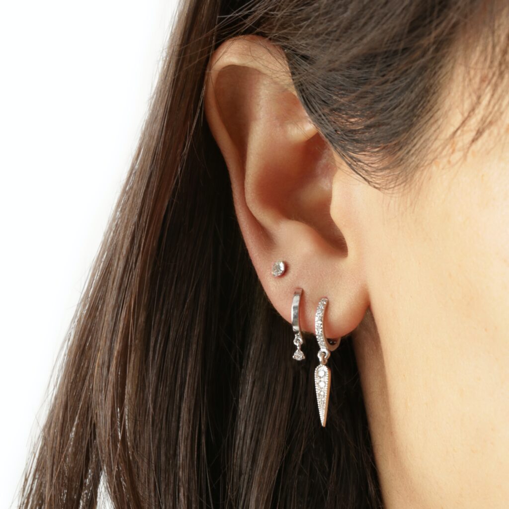 Drop mono earring