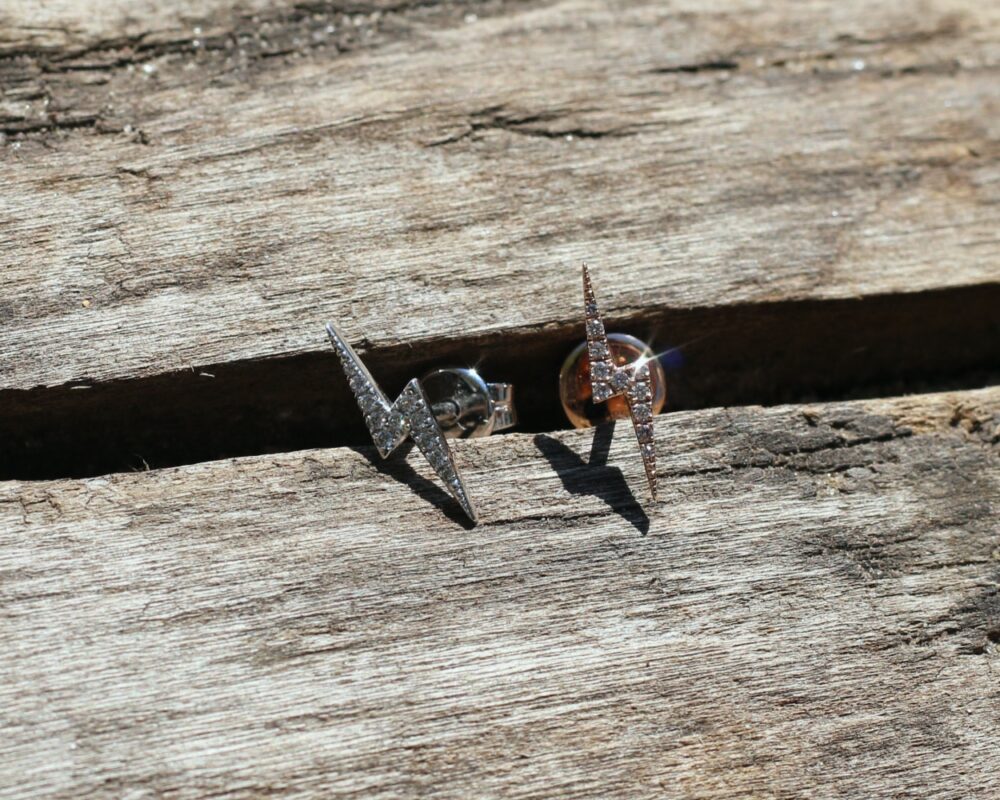 Lightning mono earring, pink gold